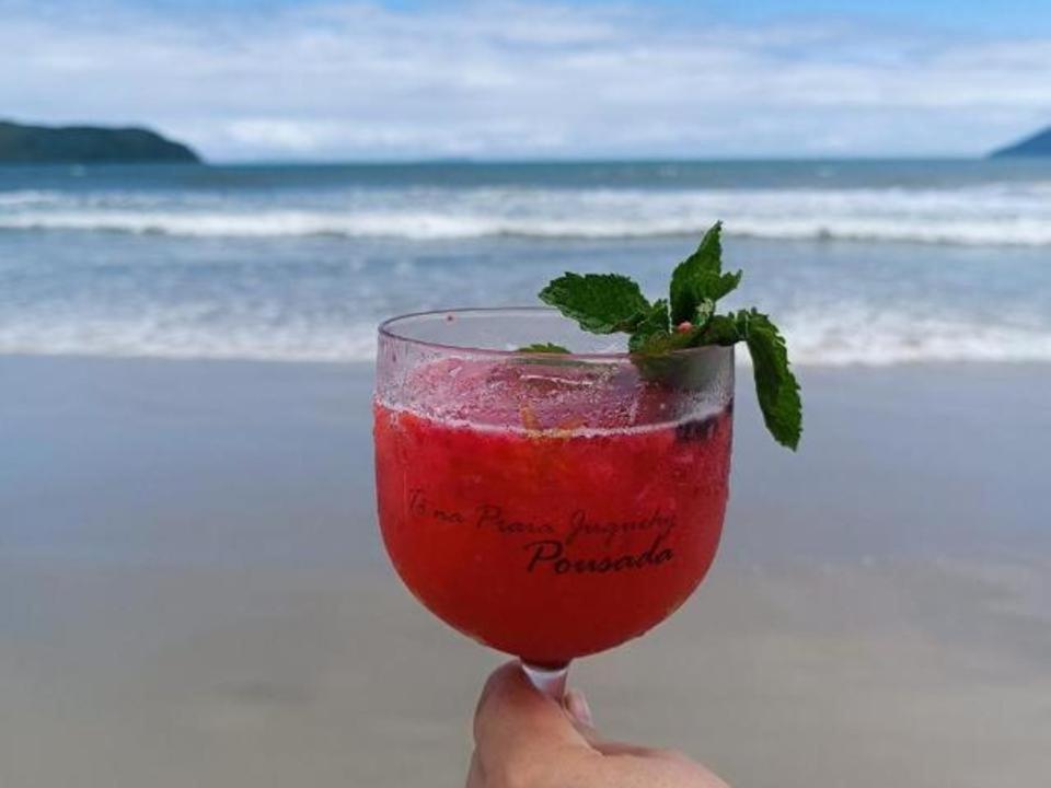 To Na Praia Juquehy Pousada จูเกย์ ภายนอก รูปภาพ